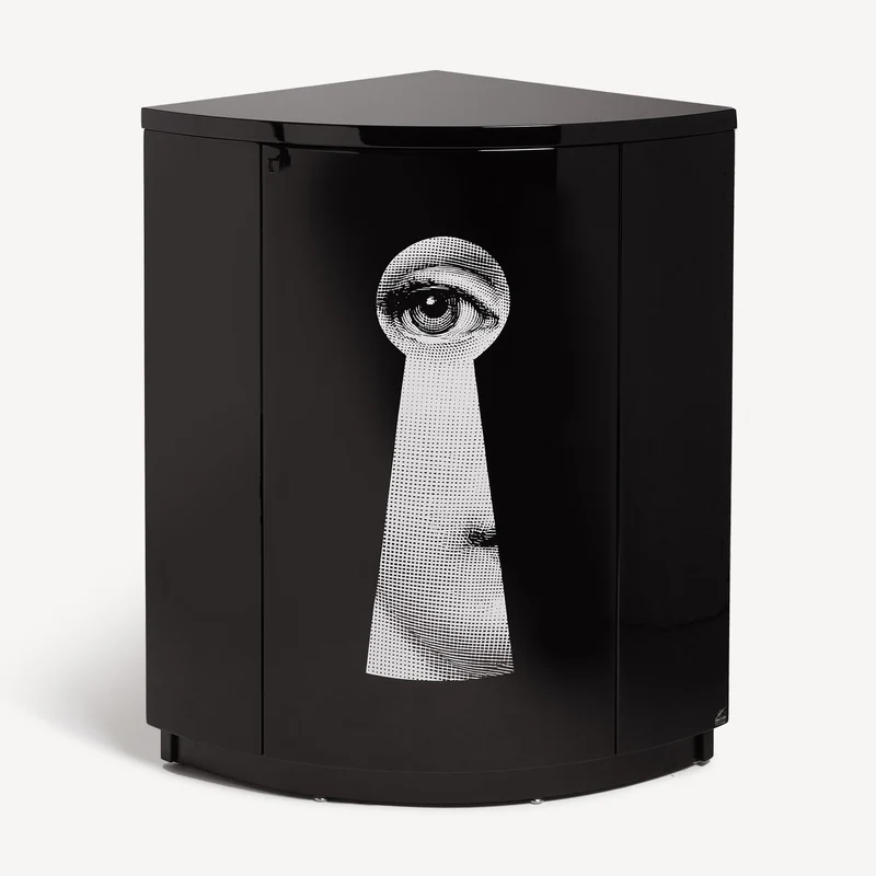 Corner cabinet Serratura