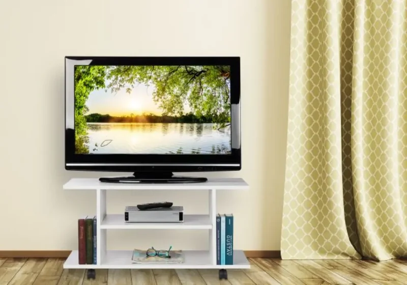 Meuble TV blanc sur roulettes