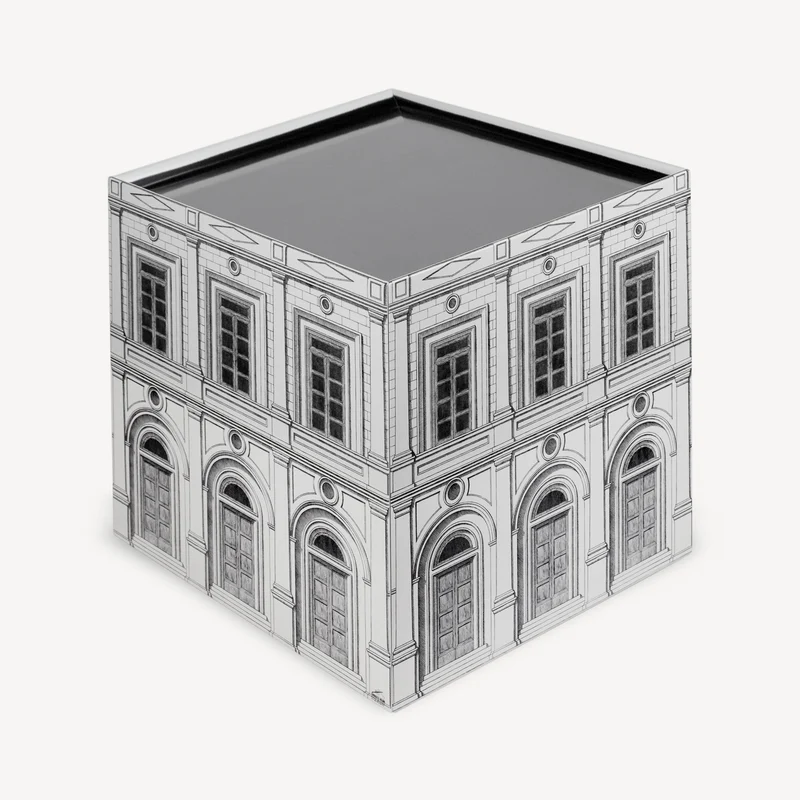 Cube with drawer Architettura