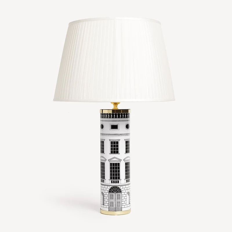 Conical pleated lampshade