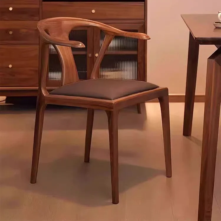 Traditional Vintage Square Toona Wood Rubberwood Ash Wood Manchurian Ash PU Leather Dining Chair Curved Backrest For Living Room