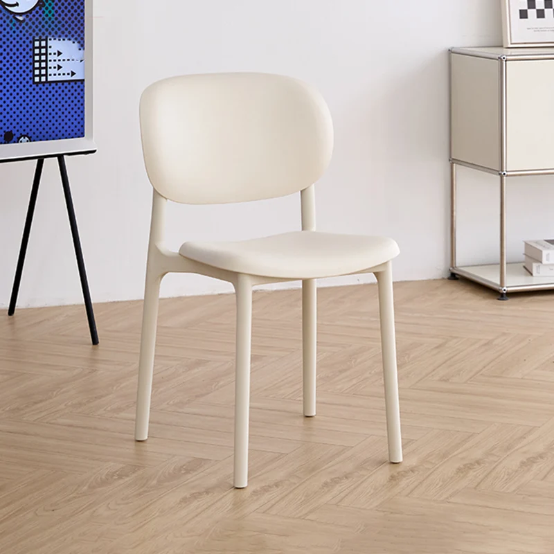 Contemporary Nordic PP Plastic Curved Dining Chair Backrest Armless For Dining Room