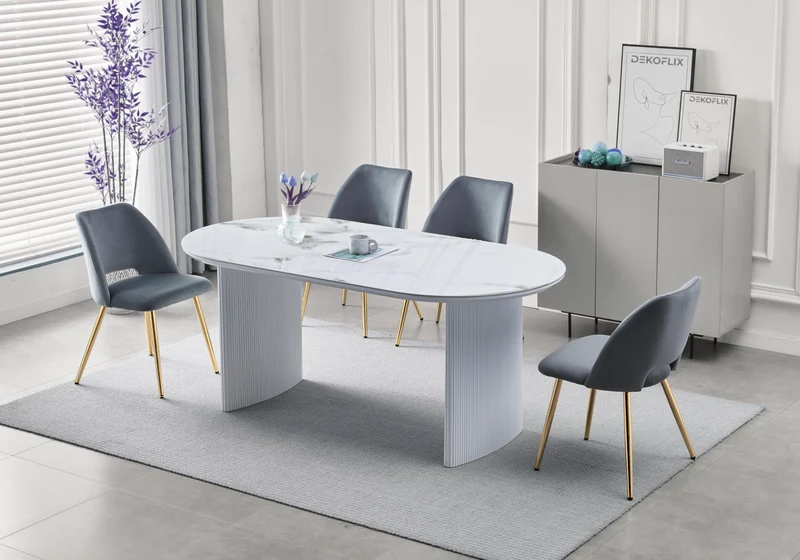 Ensemble table marbre beige et chaises dorés – Kara