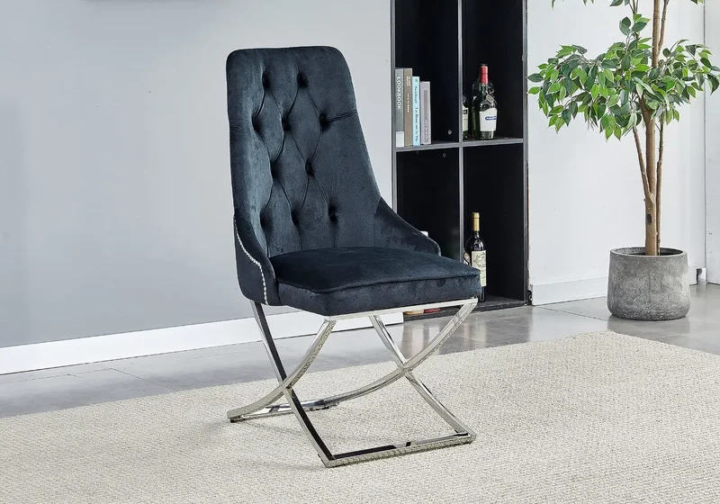 Chaises en velours noir et tête de lion argentée - Glade x4