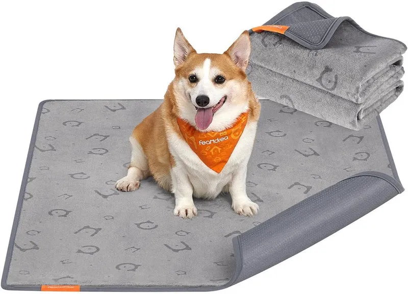 Lot de 2 tapis absorbants réutilisables pour animaux 61 x 46 cm anti-fuite antidérapant en flanelle gris 12_0012431
