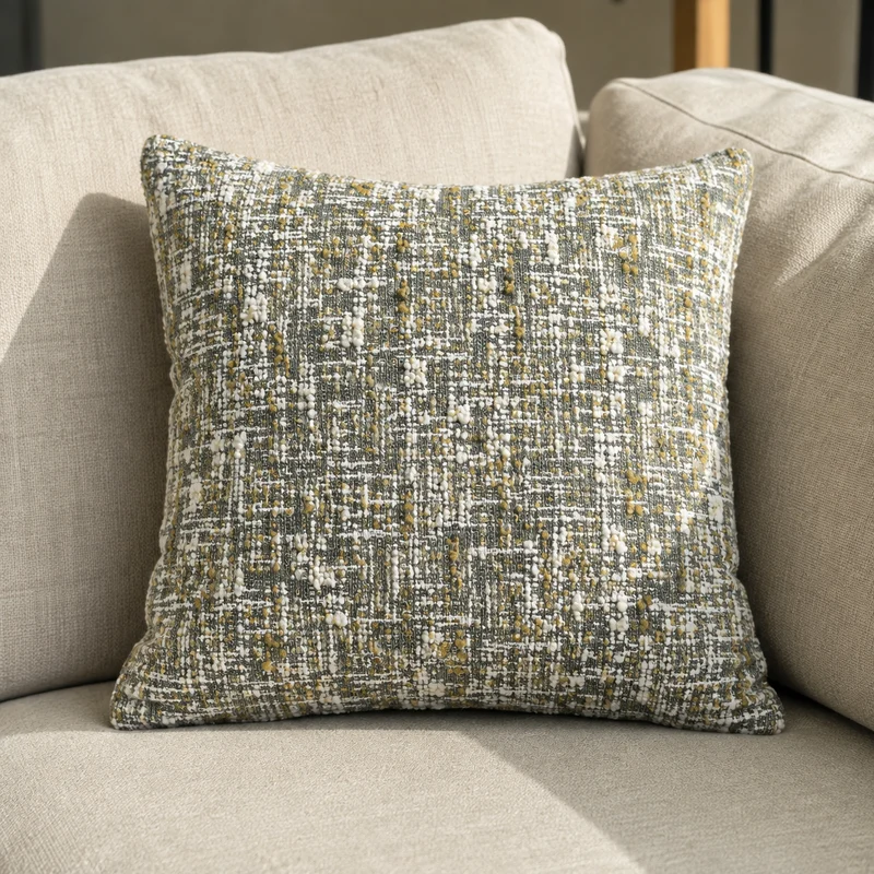 Coussin OLENA Vert sauge, écru et ocre texturé 40 × 40