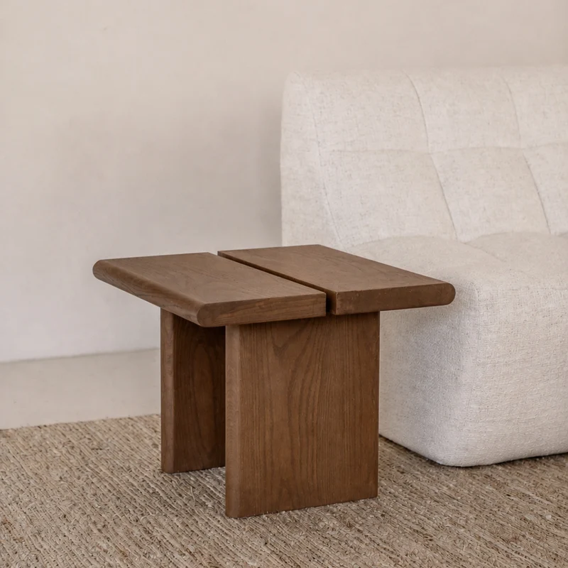 Table d'appoint Arlen - couleur noyer foncé - bois de frêne - 50 cm