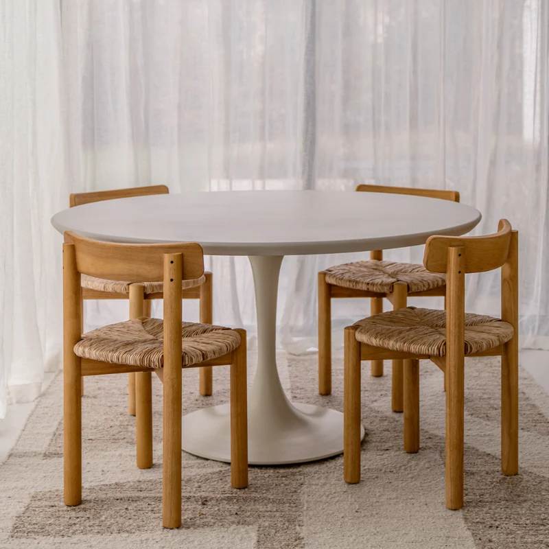 Table à manger ronde Camille – Forme Tulipe – MicroSkin Latte Nuageux – 140 cm