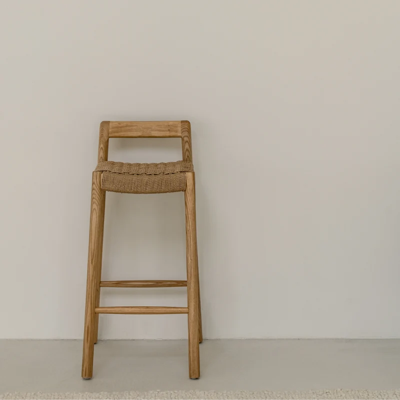 Tabouret de bar Nulla - Hauteur d'assise 65 cm - Couleur chêne - Bois de frêne - Assise tissée