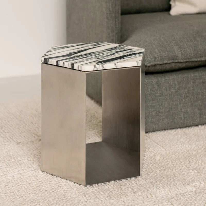 Table basse en marbre Acier inoxydable – Hexagone - une combinaison élégante de marbre et d'acier