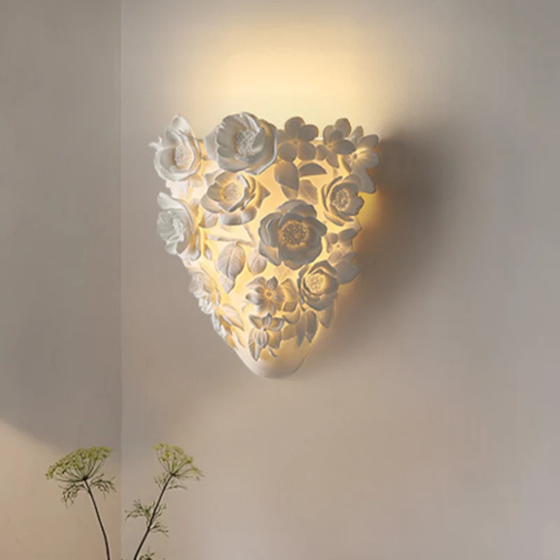 Traditional French Floral Relief Resin Iron LED Wall Sconce Lamp For Living Room