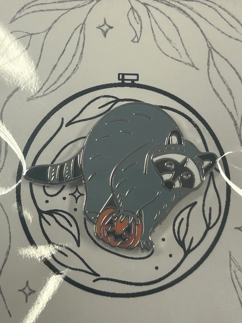 Feral & Spooky Needle Minder