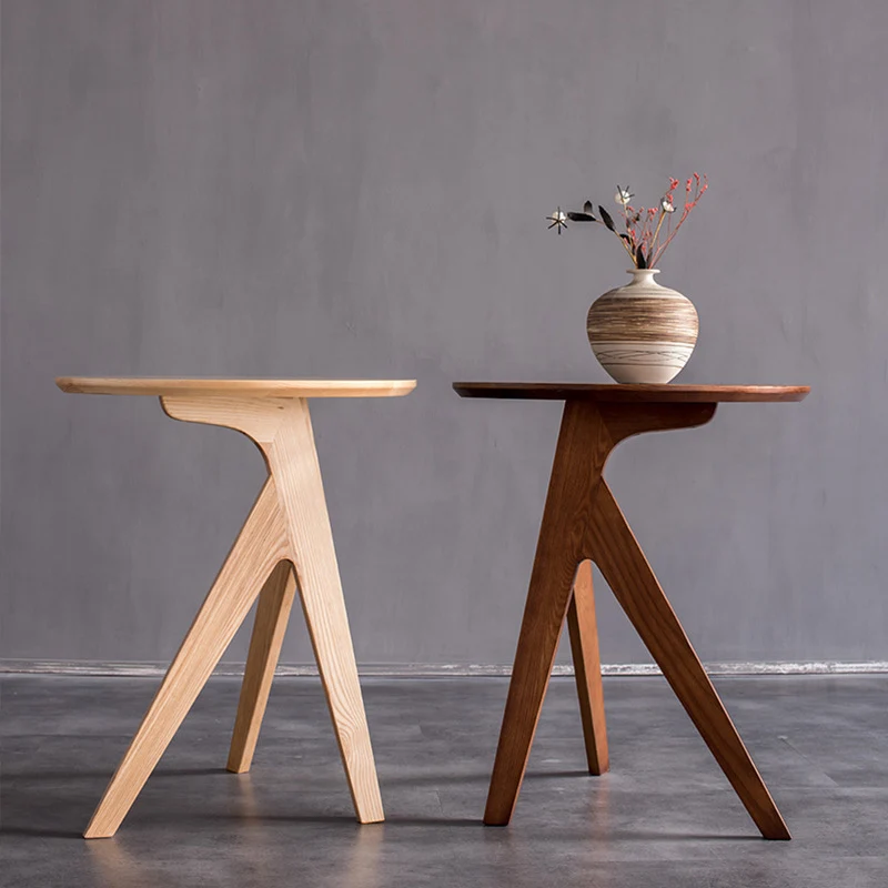 Modern Minimalist Round Ash Wood End Table 3-Leg For Living Room