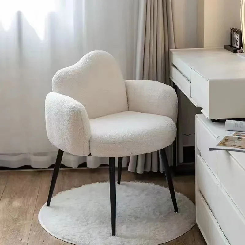 Modern Minimalist Hug-Style Sherpa Fabric Plywood Iron Vanity Stool With Armrest Backrest For Bedroom