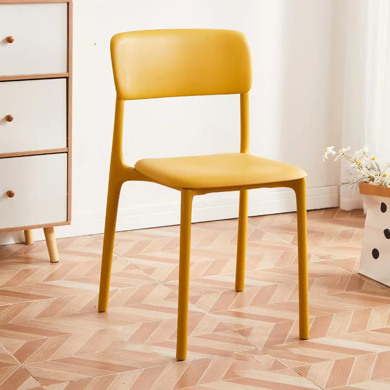 Contemporary Nordic Curved Rectangular PP Plastic Stackable Dining Chair Backrest Armless For Dining Room